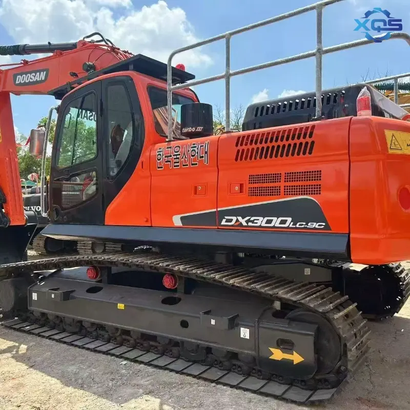 Hot Sale Second-hand Doosan DX300 Large Crawler Excavator Machine for Sale